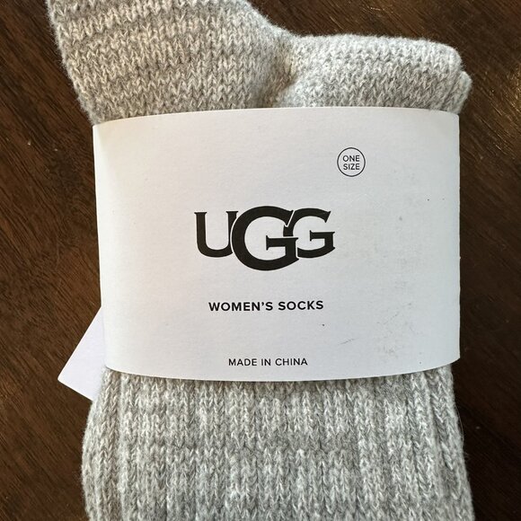 NEW UGG Women's Crew Socks Oatmeal/Gray One Size - Picture 2 of 4